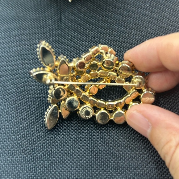 Vintage Continental Signed Blue Purple AB Rhinestone Borealis Rhinestone Brooch - Picture 5 of 5